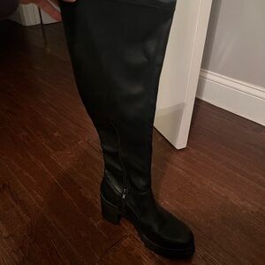 Black Knee-High Women's Boots